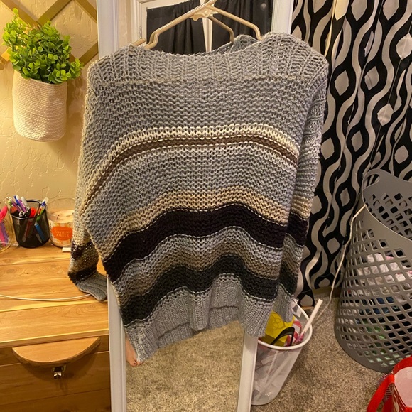 Sweater - Picture 2 of 2